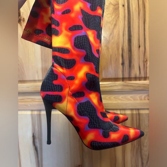 Thigh high heel boots - Picture 3 of 4